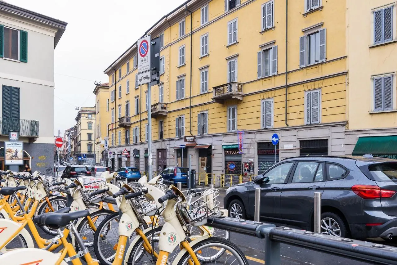 ALTIDO Gracious Navigli Flat Appartamento Milano 0*,
